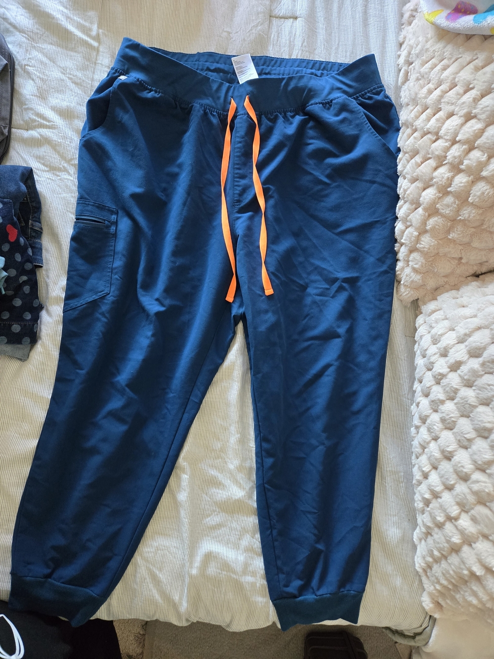 Figs Deep Reef Blue Scrub Set. Top 2xl Pants 4xl - Picture 3 of 8